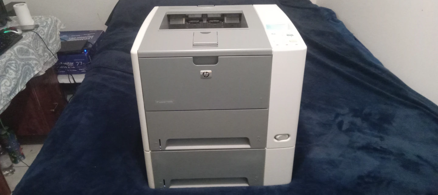 HP LaserJet 4700 Printer