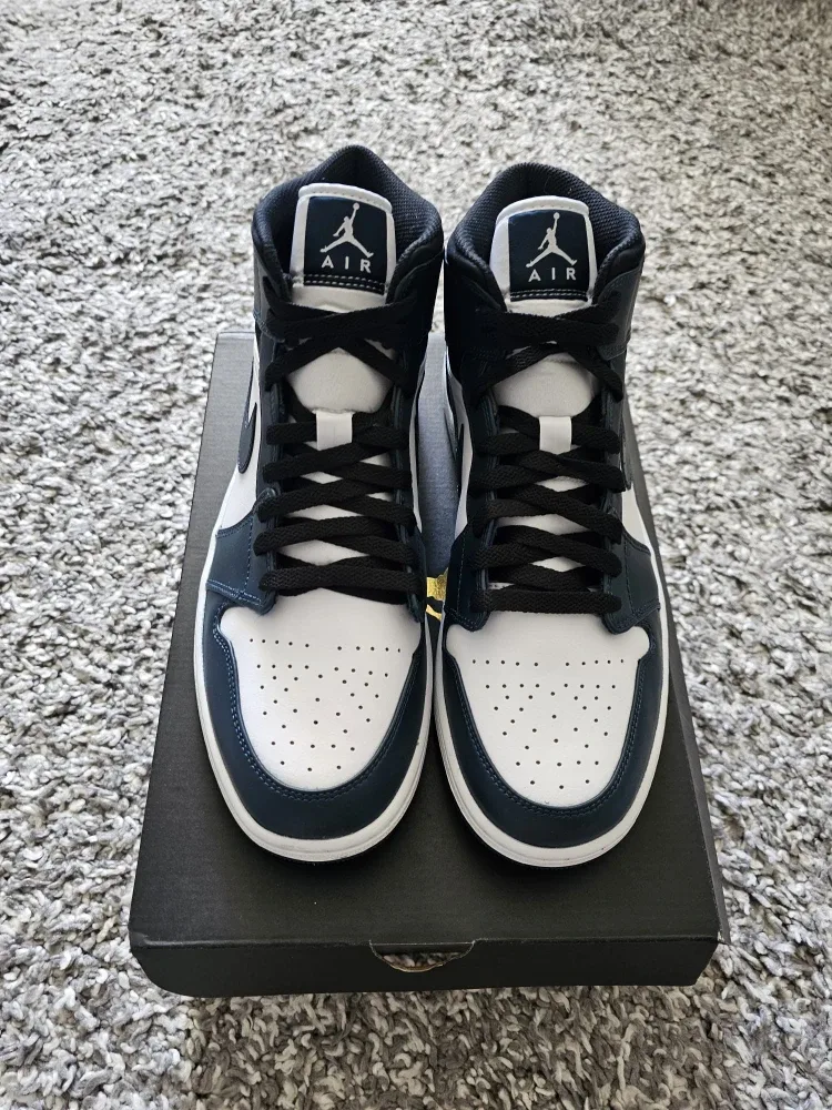 Air Jordan 1 Mid Armory Navy White Black Size 11