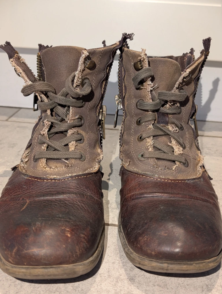 Replay Clutch - Men's Distressed Brown Leather Boots - Size 8.5 - photo 5