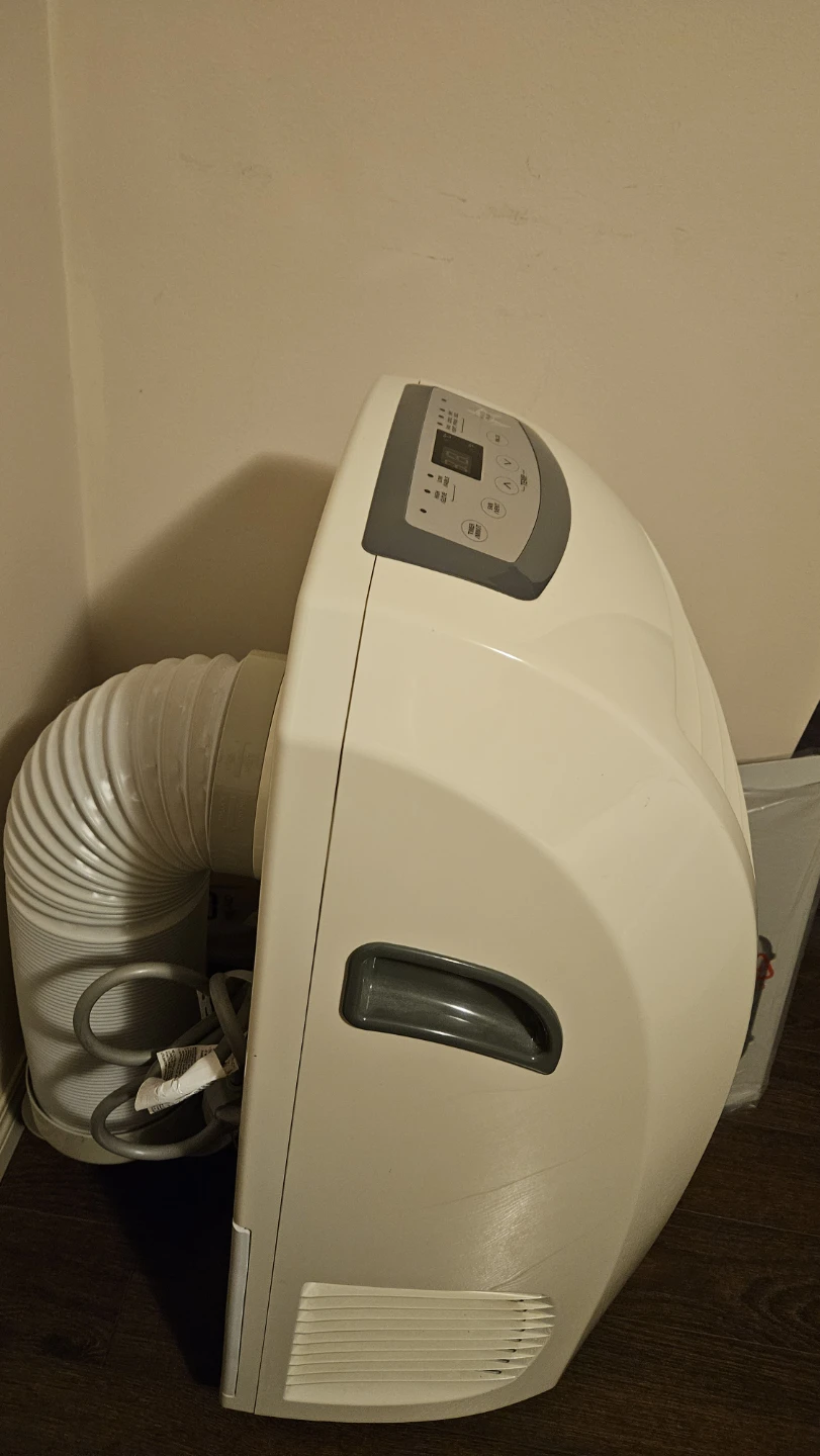 LG Portable Air Conditioner - photo 2