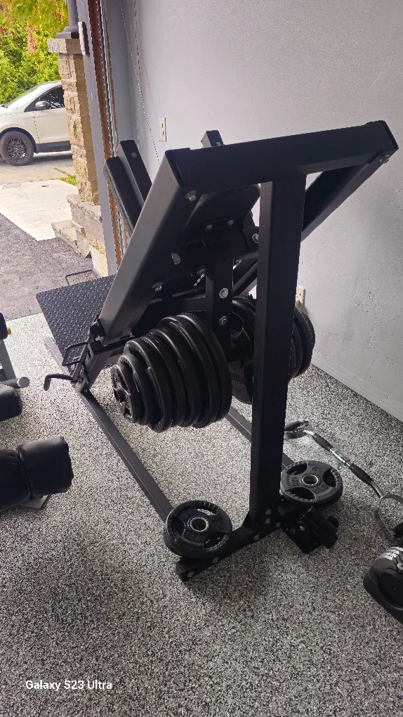 Gym Weight Lifting Hack Squat Machine image indicator(3)