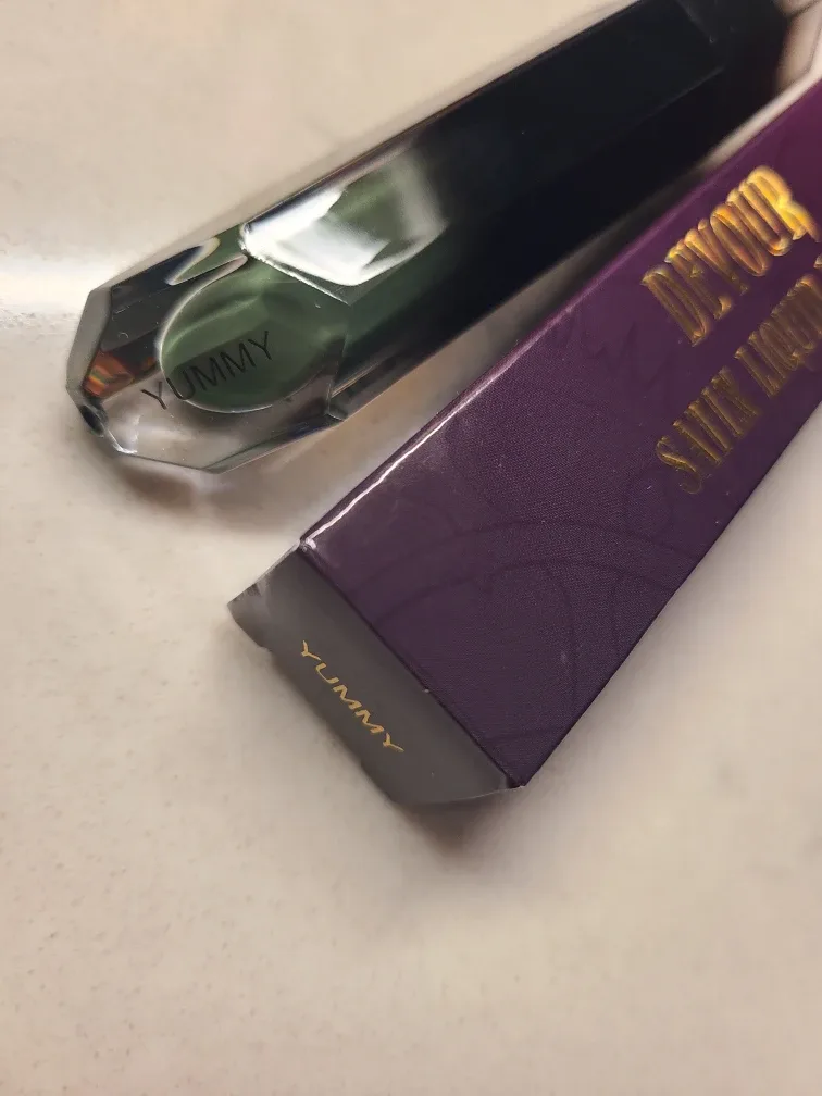 New Unearthly Cosmetics Devour Satin Liquid Lipstick/Gloss image indicator(5)