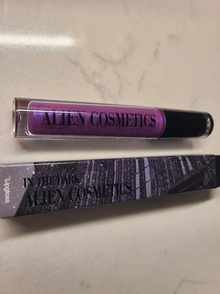 New Unearthly Cosmetics Devour Satin Liquid Lipstick/Gloss image indicator(7)