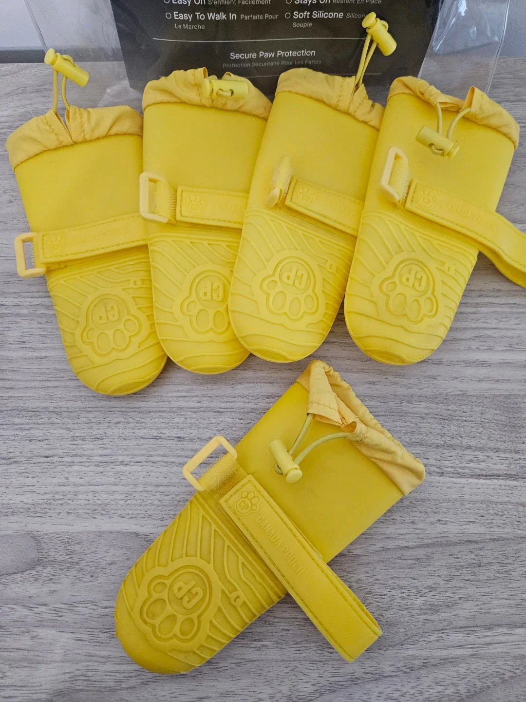 Dog Boots, Grooming Accessories, Toys, Poop Bags, etc image indicator(4)