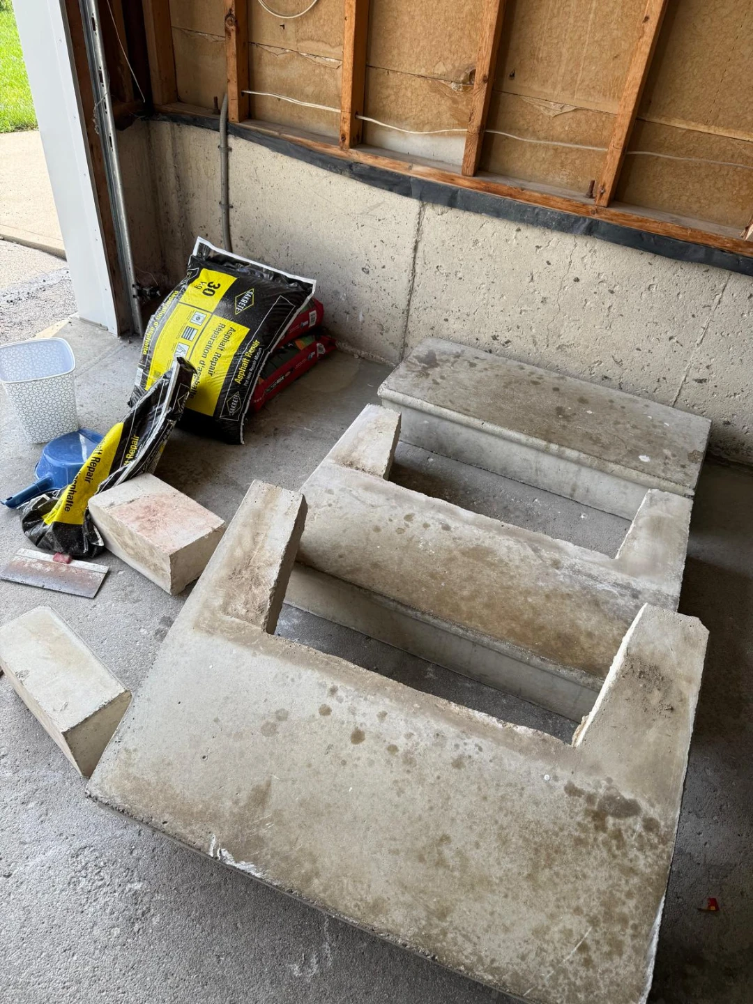 Concrete step slabs