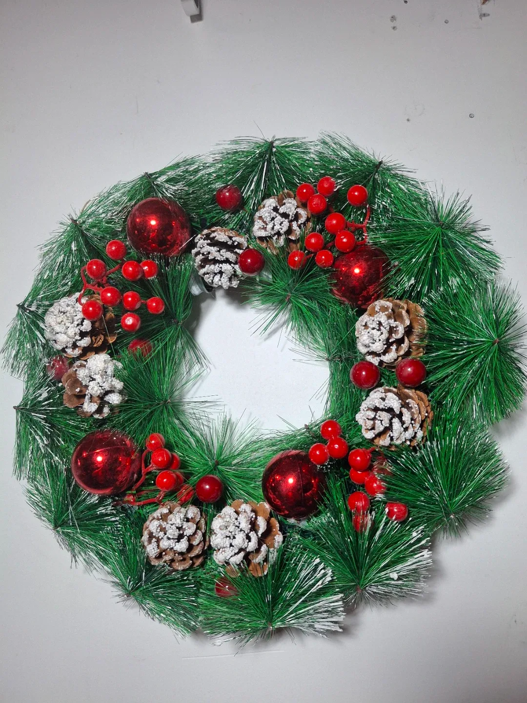 Christmas Wreath with Red Ornaments & Pine Cones image indicator(2)