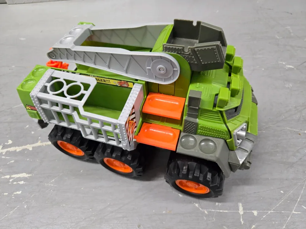 Tonka Mighty Dump Truck