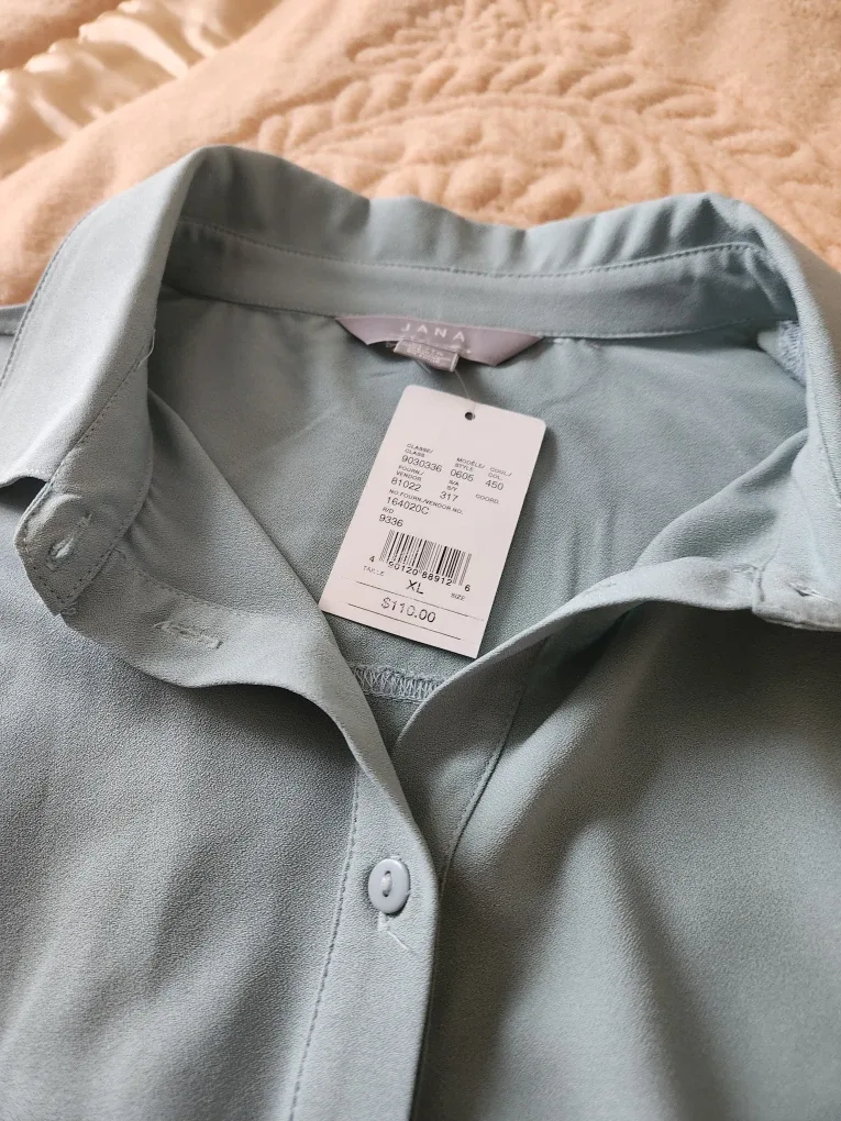 Jana Light Blue Button-Up Shirt - Size XL