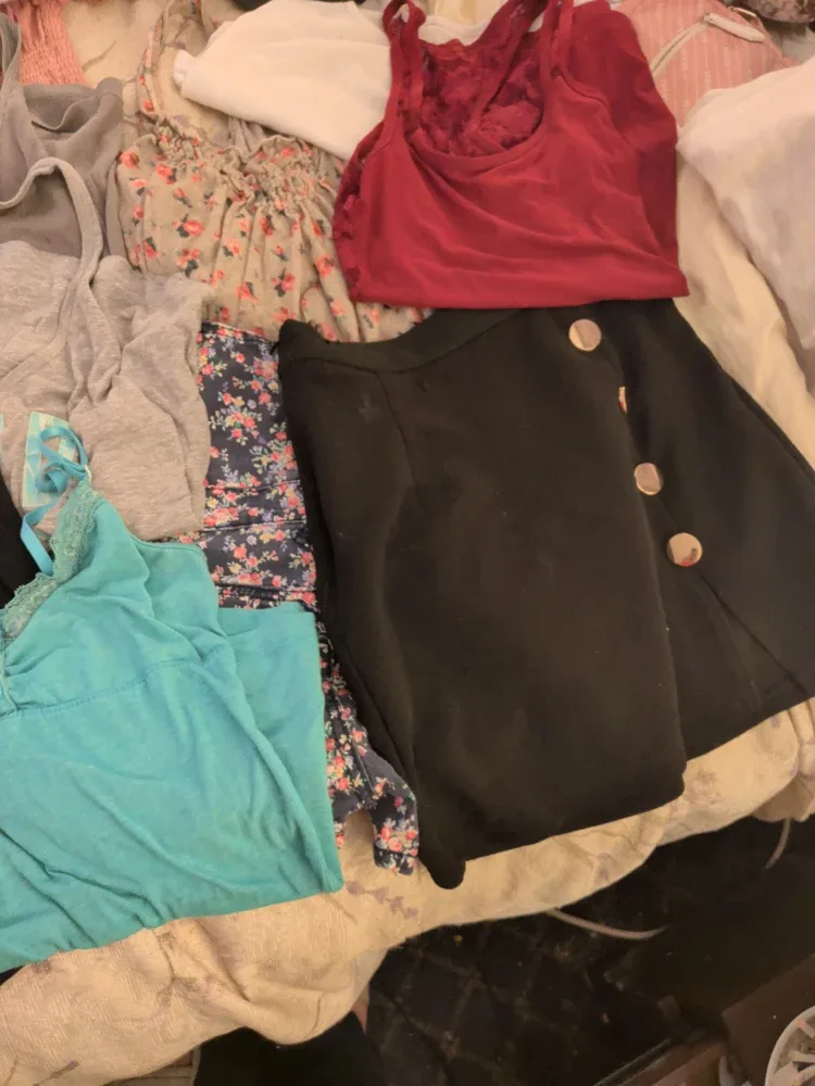 Mixed Clothing Lot - Various Brands & Sizes image indicator(5)