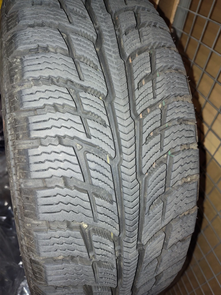 BF Goodrich Winter T/A KSI 205/55R16 Tire - photo 4
