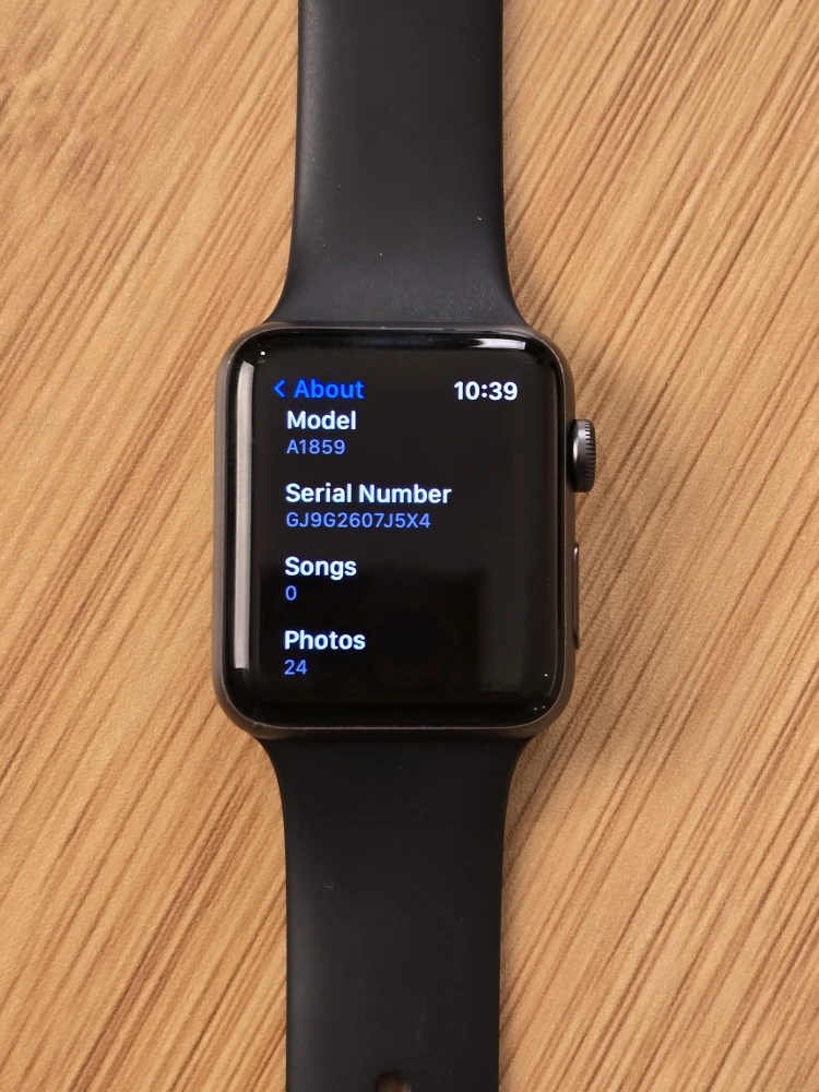 Apple Watch Series 3, 42mm - 94% Battery Health - photo 2