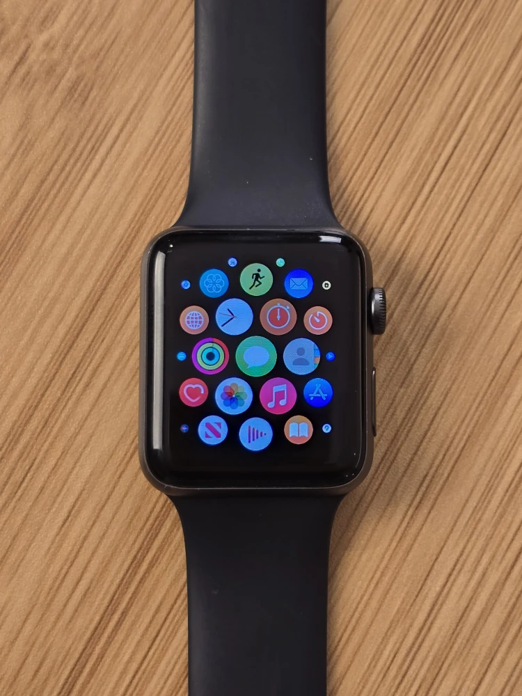 Apple Watch Series 3, 42mm - 94% Battery Health - photo 3