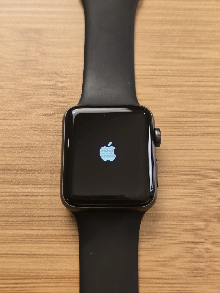 Apple Watch Series 3, 42mm - 94% Battery Health - photo 4