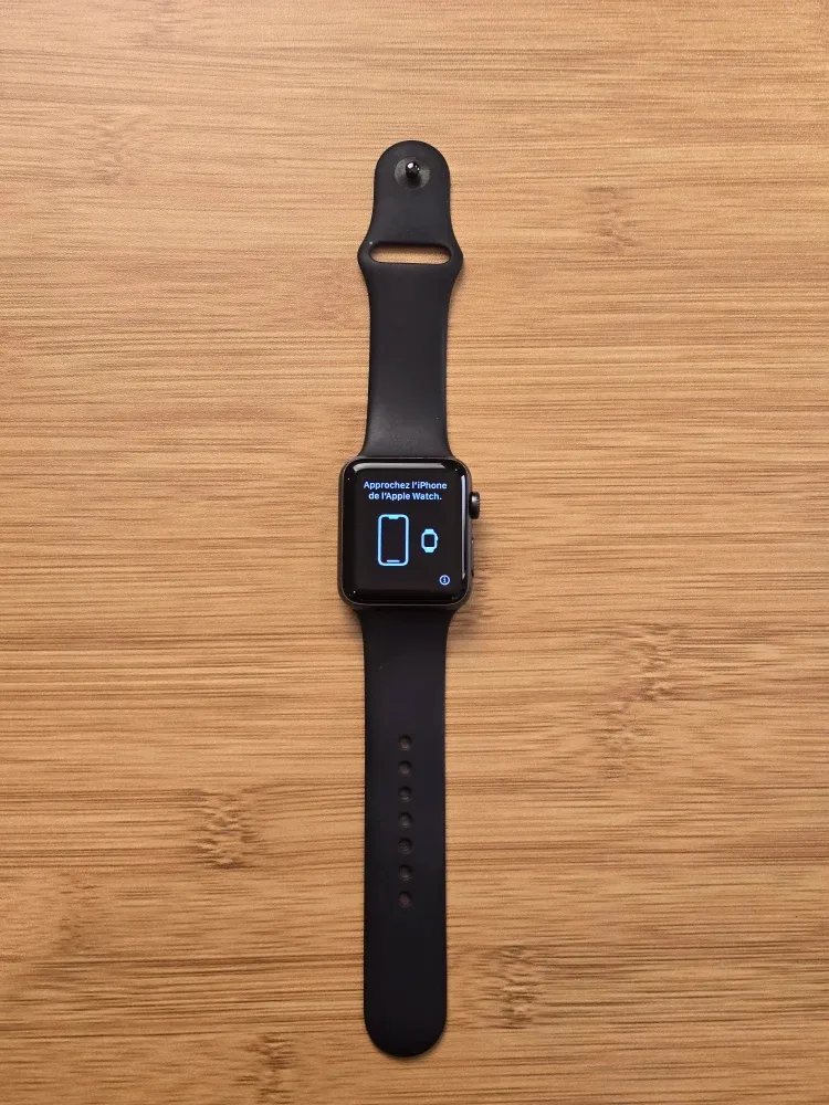 Apple Watch Series 3, 42mm - 94% Battery Health image indicator(9)