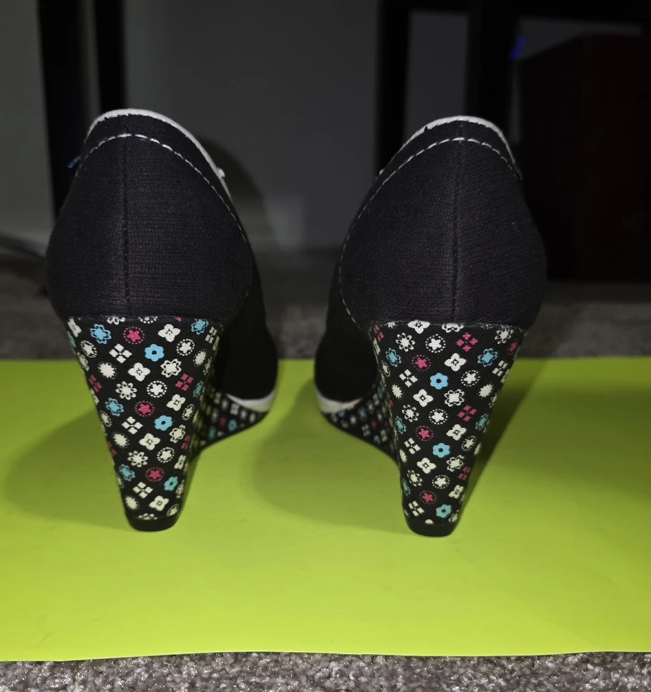 Keds Dallas Skimmer Wedges - Size 7.5 - photo 4