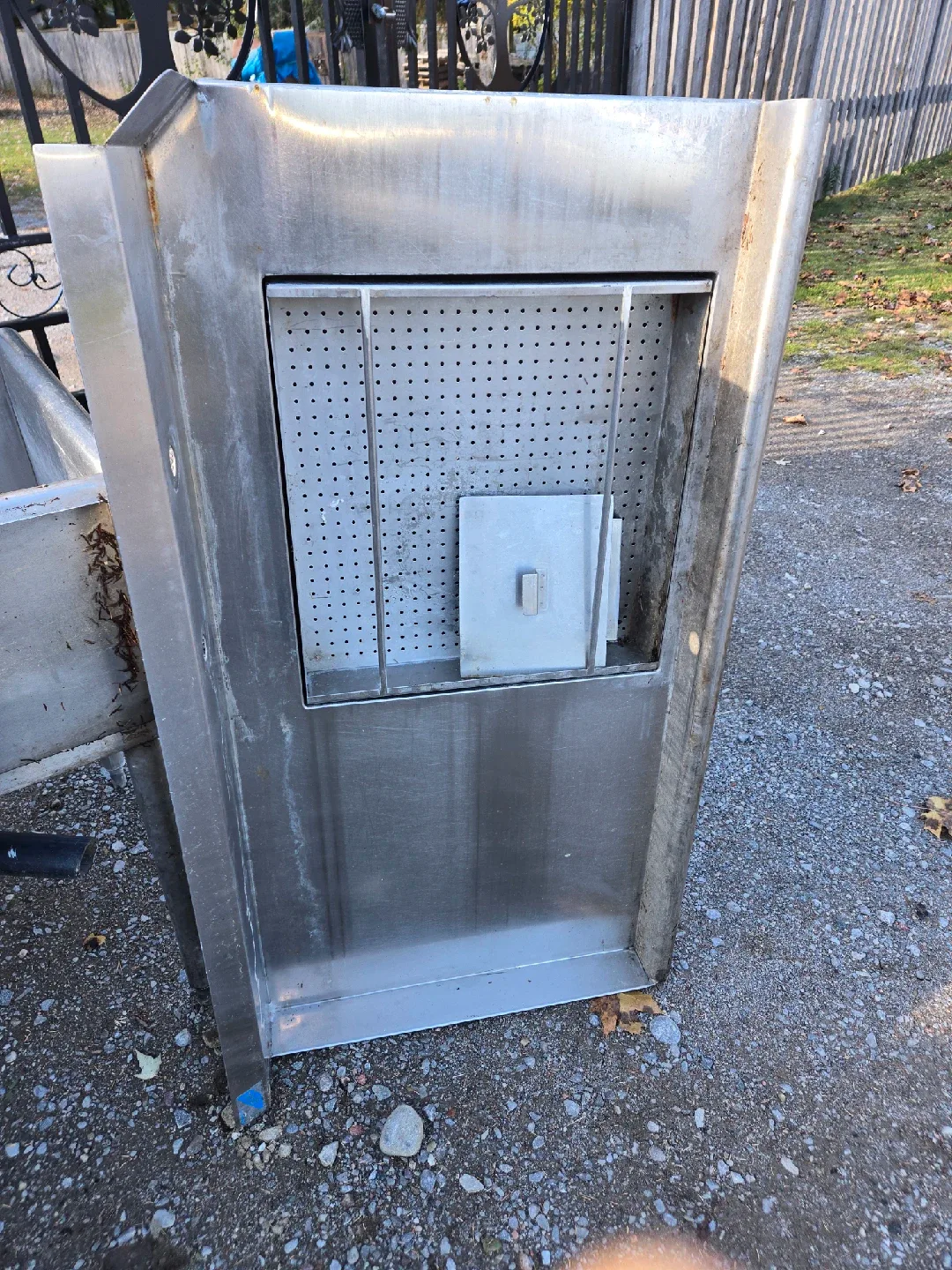 Stainless Steel Commercial Sink image indicator(2)