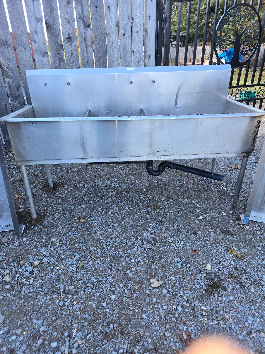 Stainless Steel Commercial Sink image indicator(5)