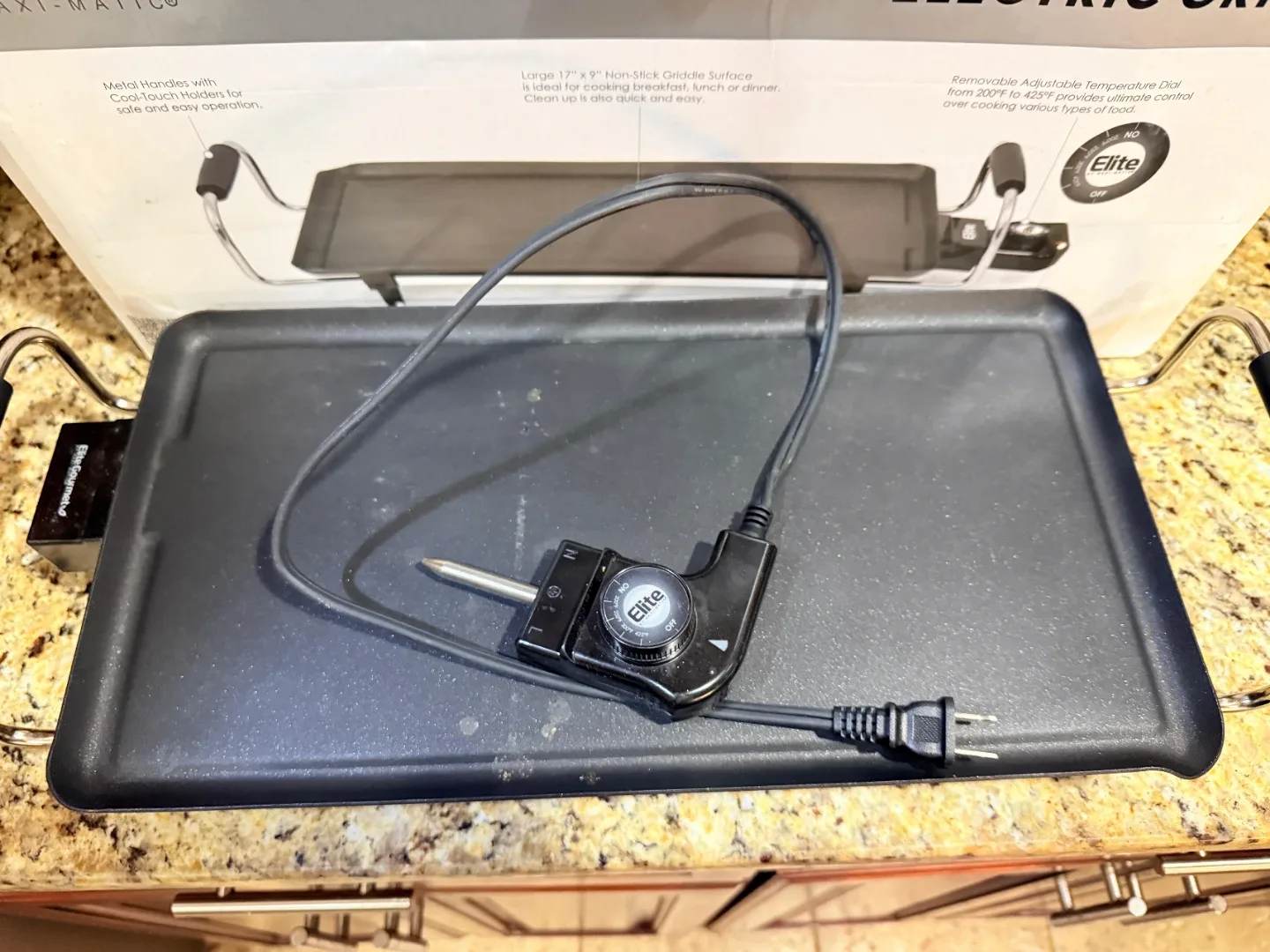 Elite Gourmet 17" x 9" Electric Griddle - Oversized