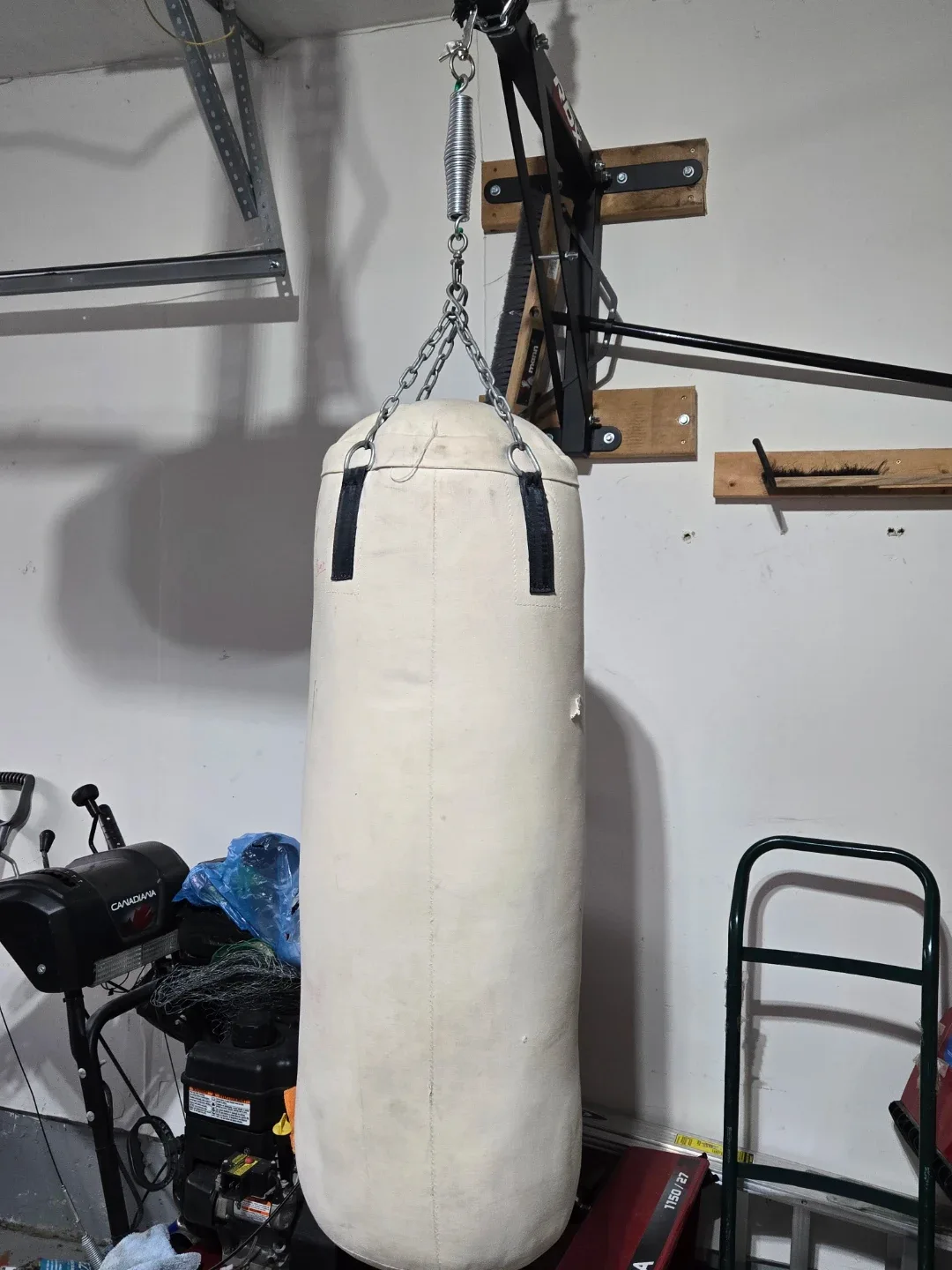 RDX Punching Bag + Wall Mount image indicator(5)