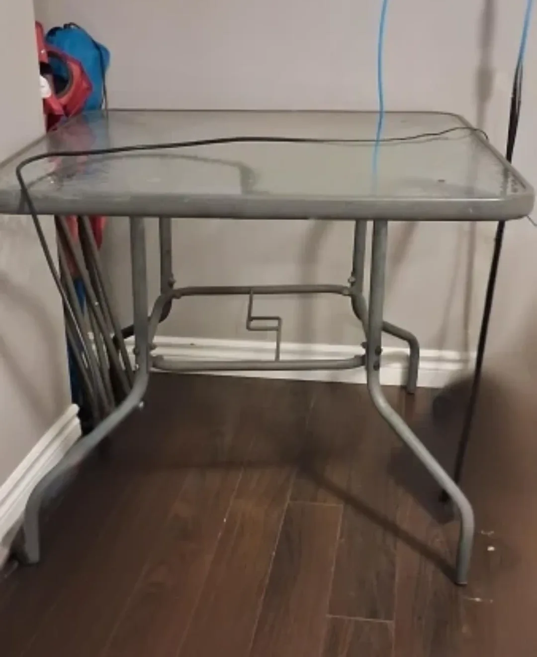 Outdoor Patio w/ Tempered Glass Umbrella Hole image indicator(2)