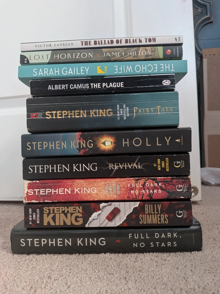 Stephen King Books - Lot of 11
