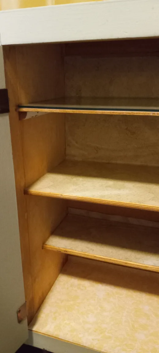 Cabinet with Gold Trim image indicator(2)