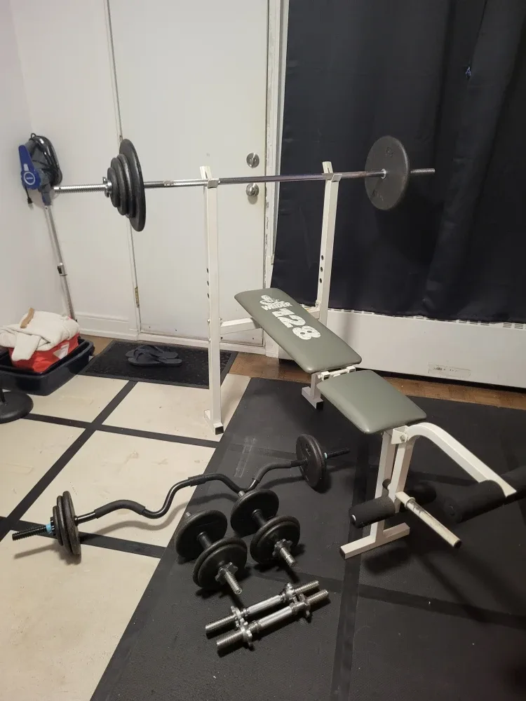 Weider 128 Weight Bench with Weight lifting set image indicator(2)