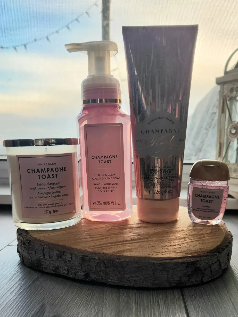 Brand New - Champagne Toast set from Bath and Bodyworks