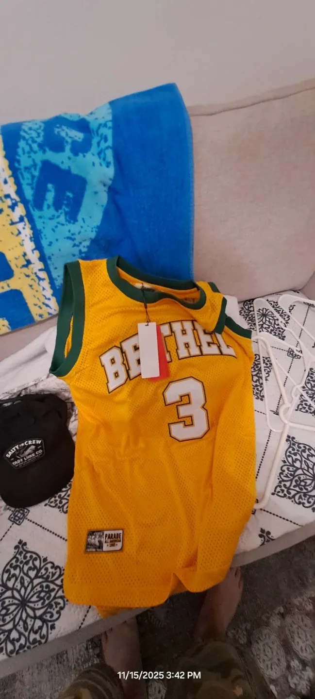 Bethel #3 Iverson Jersey - Size M - Yellow/Green image indicator(3)