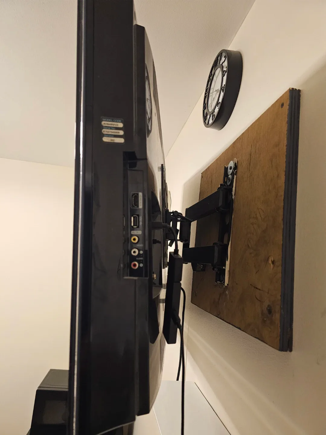 Samsung TV with mount image indicator(2)