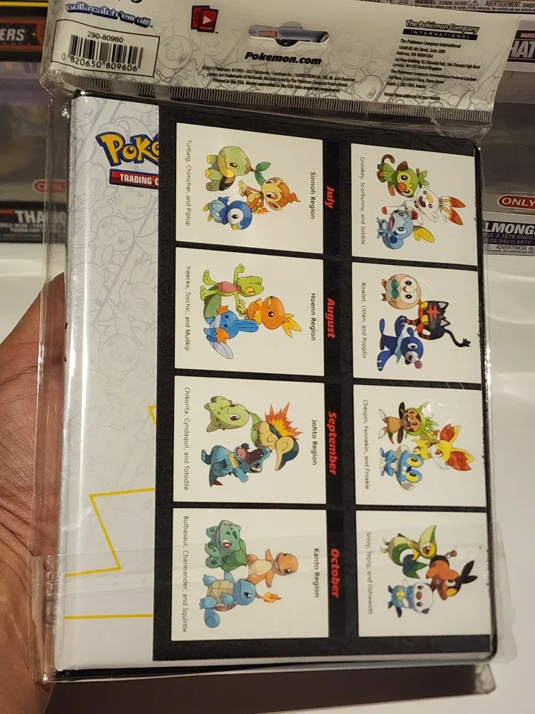 Pokémon Trading Card Game Binder image indicator(3)
