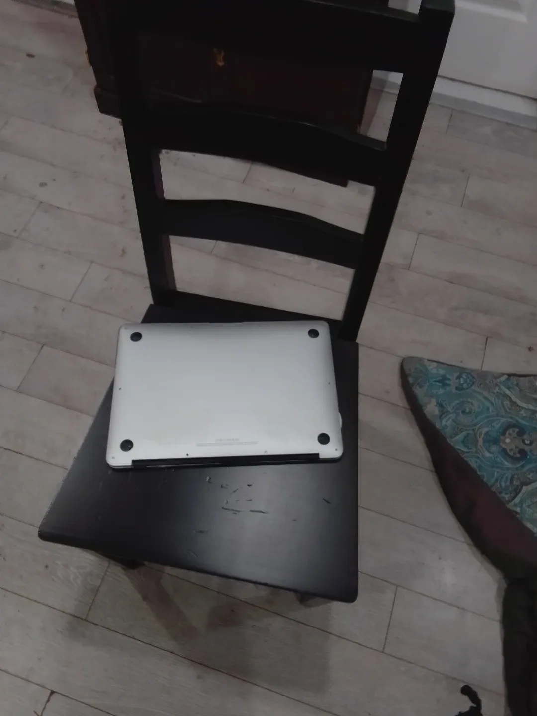 Apple Macbook Air image indicator(2)