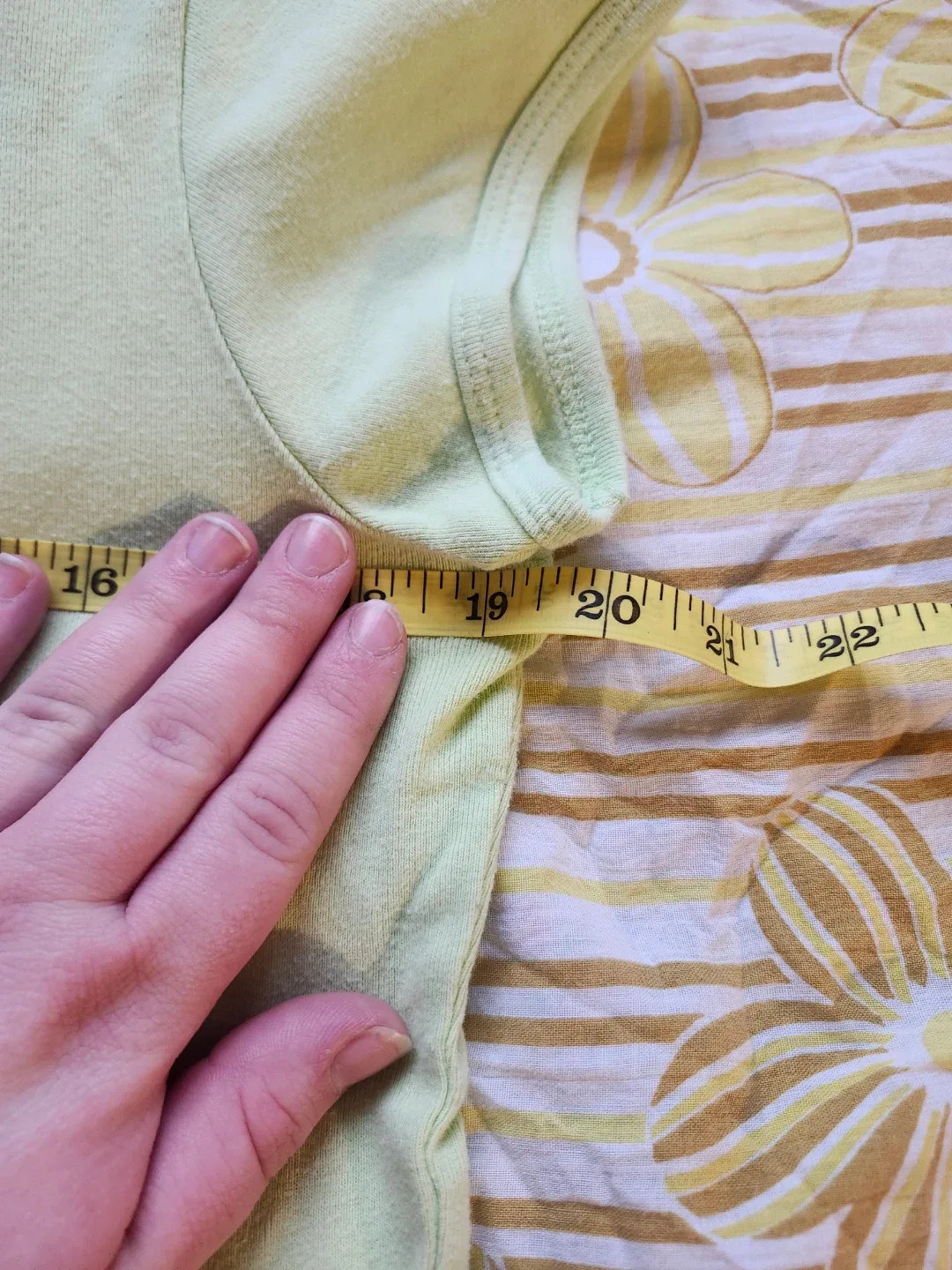 2001 vintage Gap baby tee image indicator(6)