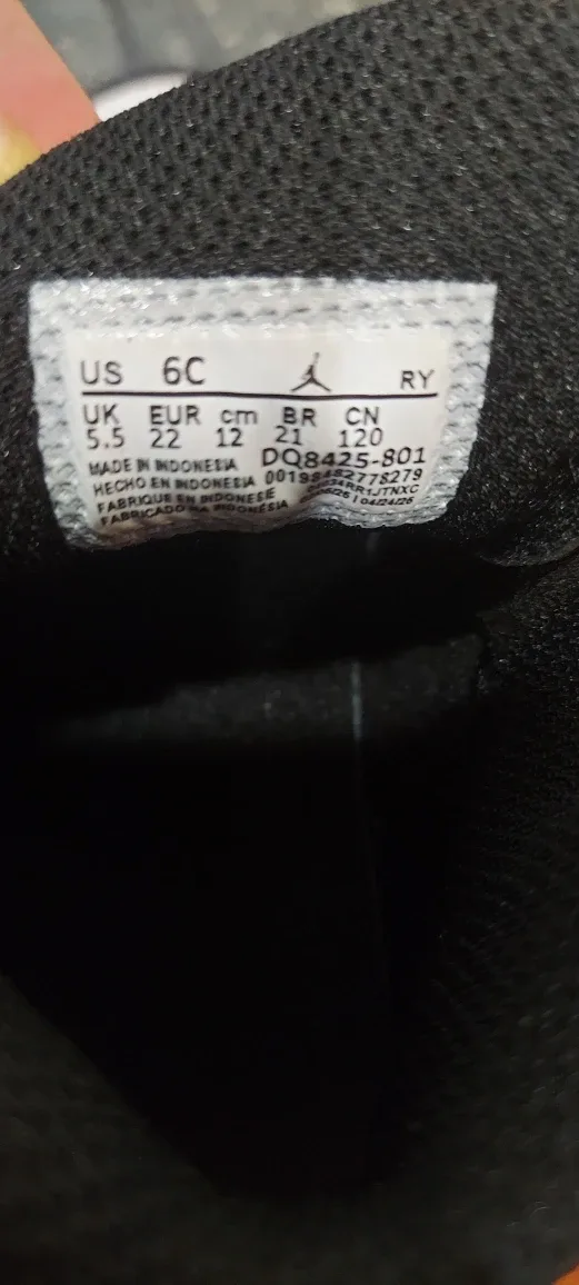 Nike Air Jordan 1 Toddler Shoes - Size 5.5 image indicator(4)