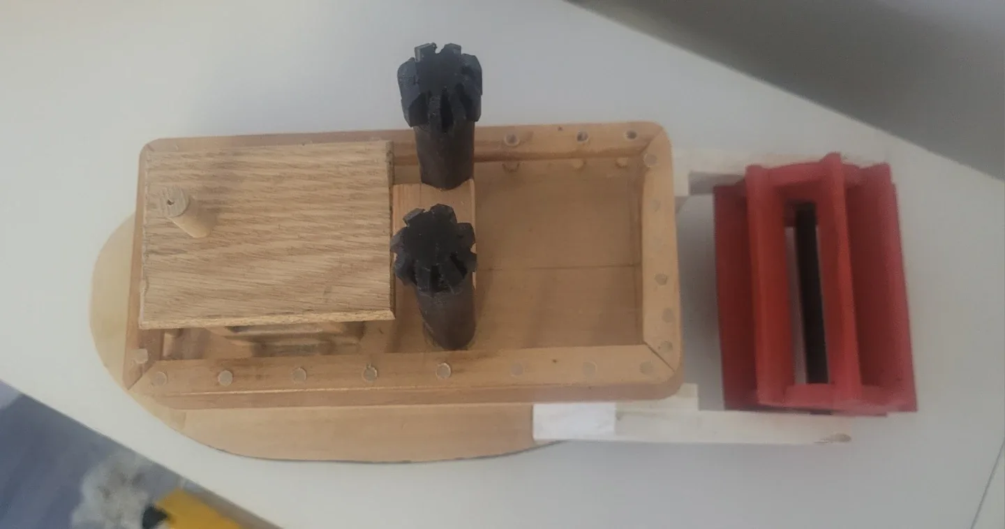 Handmade Wooden Steamboat Toy image indicator(2)