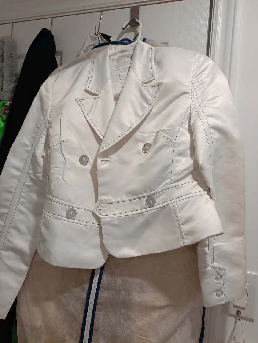 White Cropped Blazer Jacket