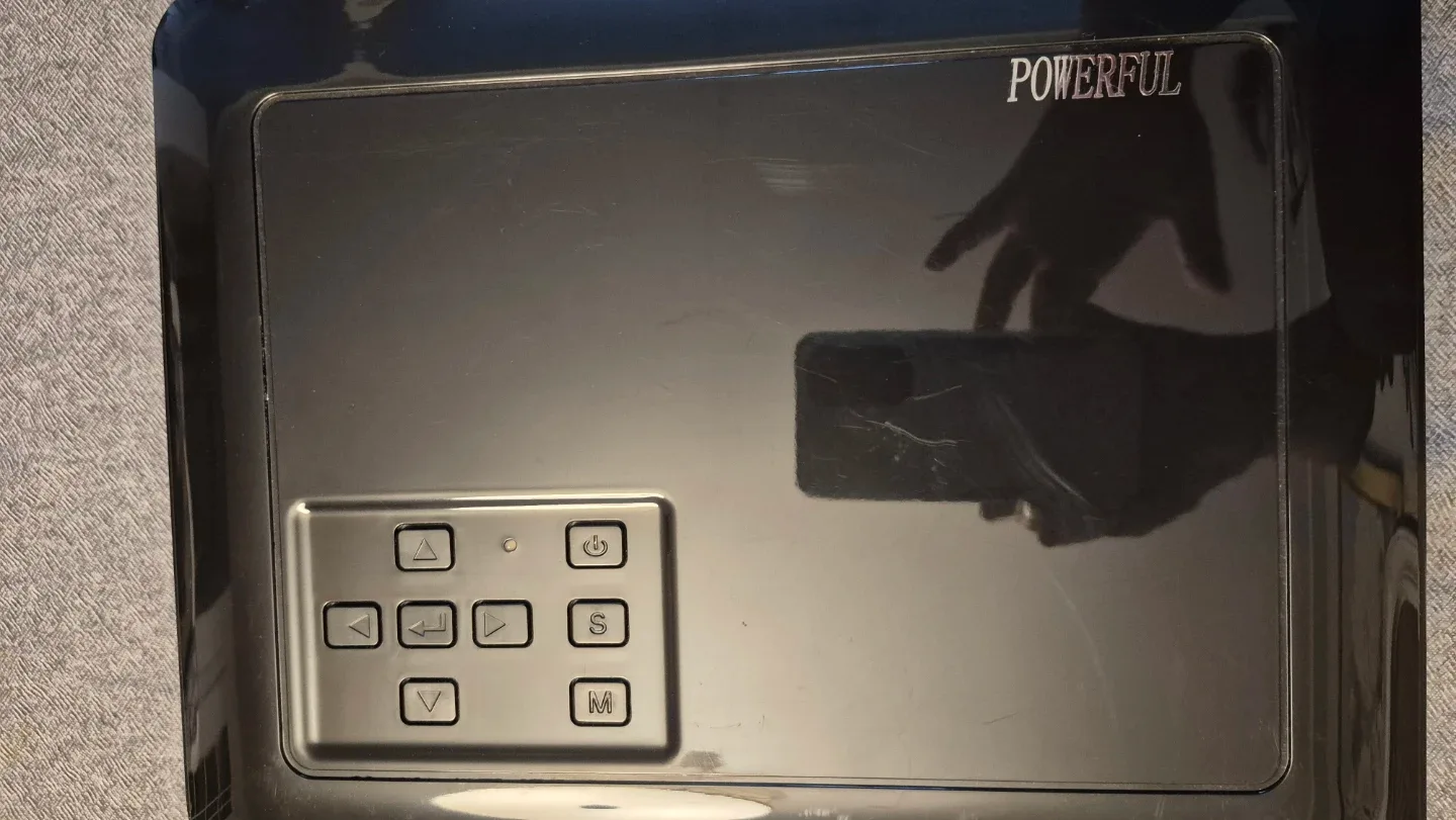 Powerful Projector - Great for Home Theatre! image indicator(2)