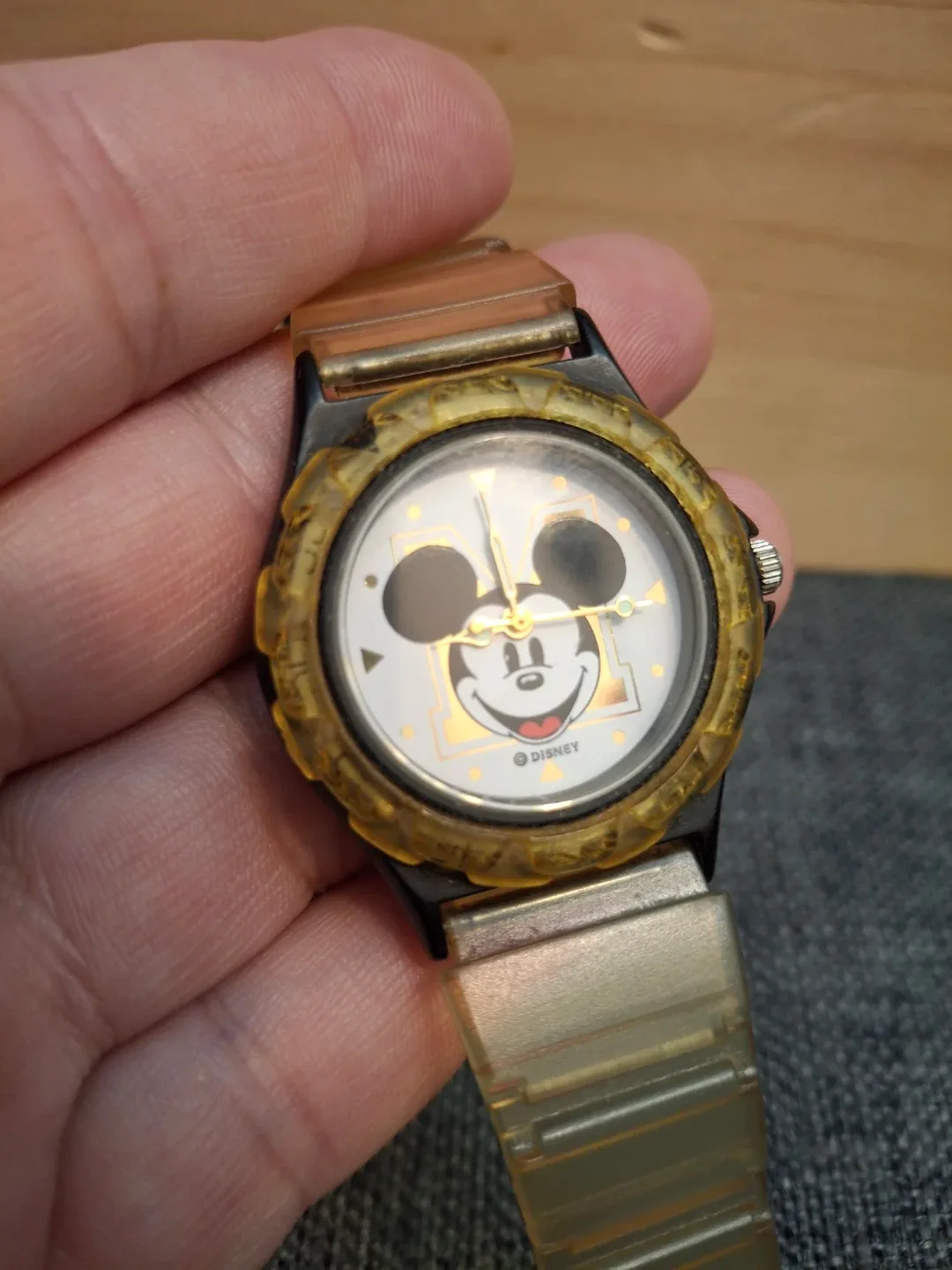Disney Mickey Mouse Watch image indicator(3)