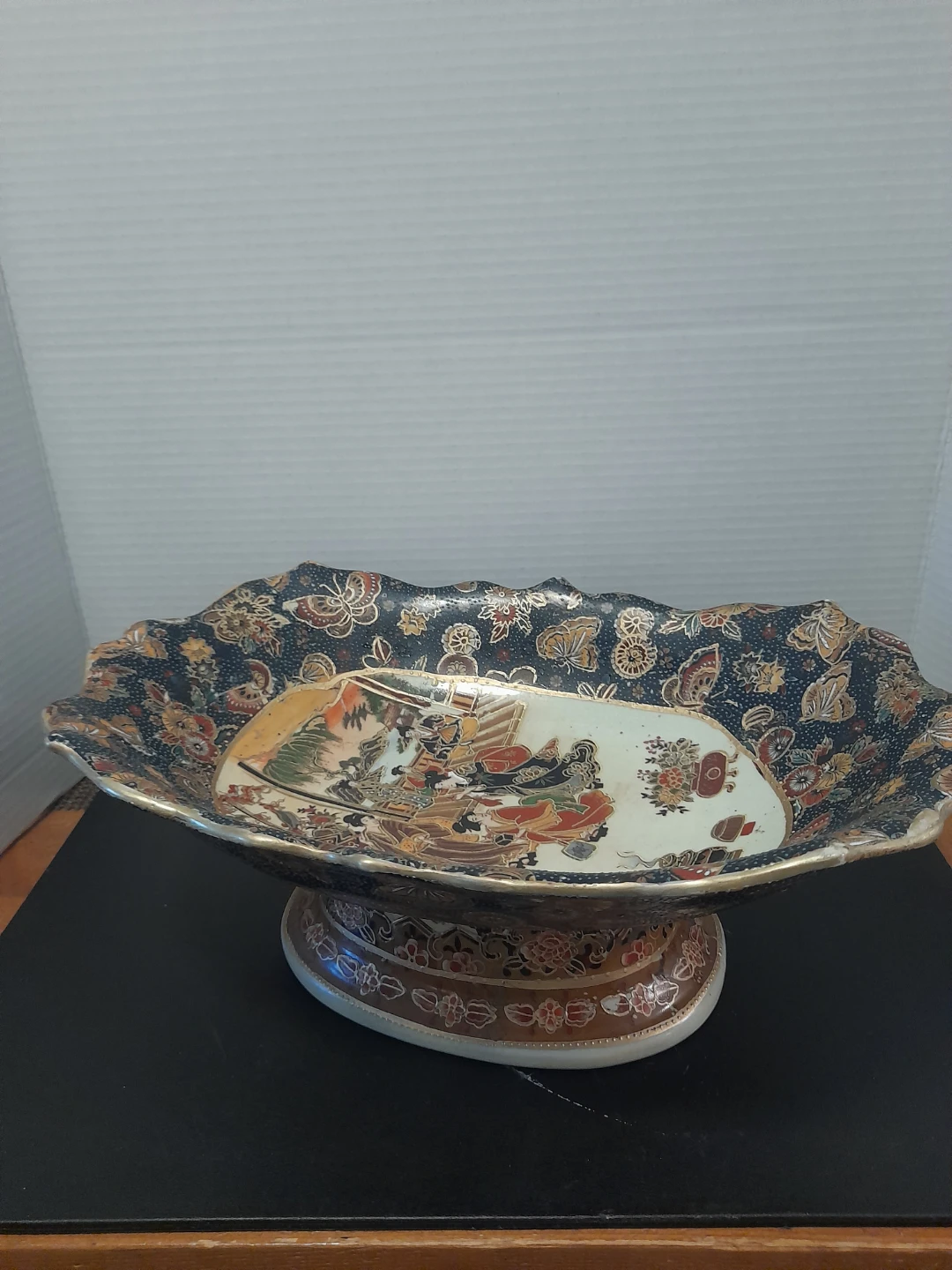 Vintage Japanese Imari Ware Pedestal Bowl - photo 5