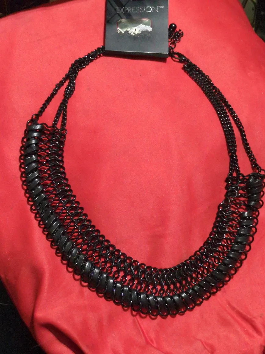 Expression Black Chainmail Necklace - New