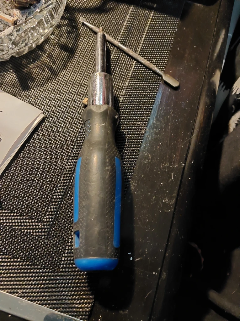 Ratchet Screwdriver