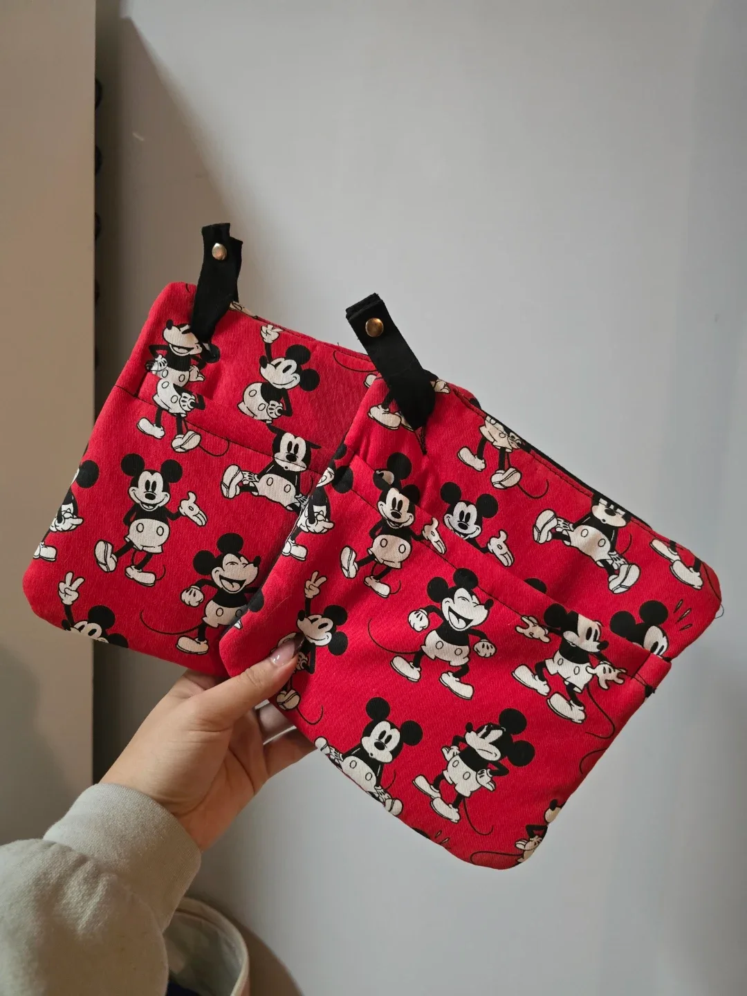 Mickey Mouse Oven mitts