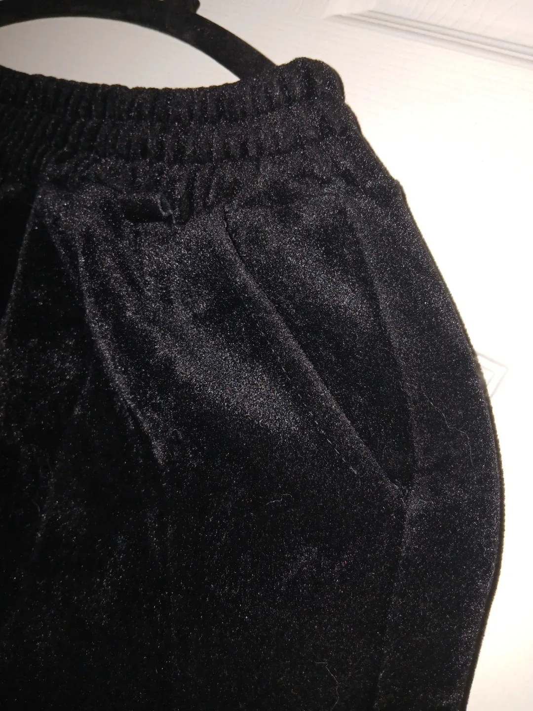 Black Velvet Shorts image indicator(2)