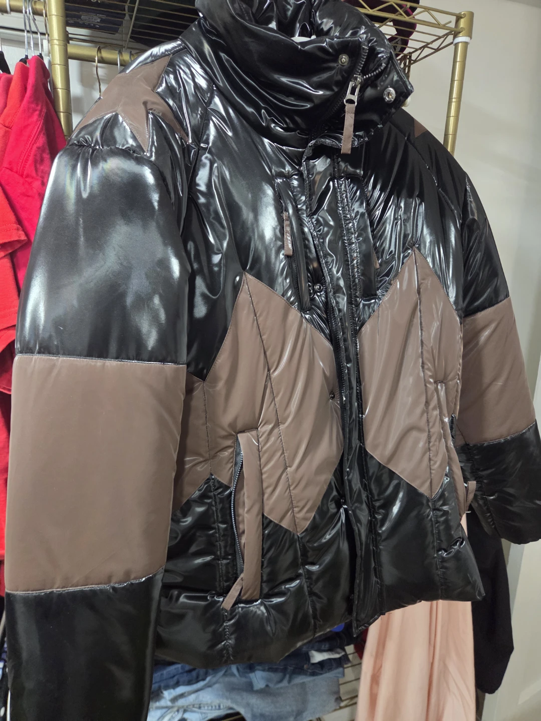 Puffer Jacket - Black & Brown