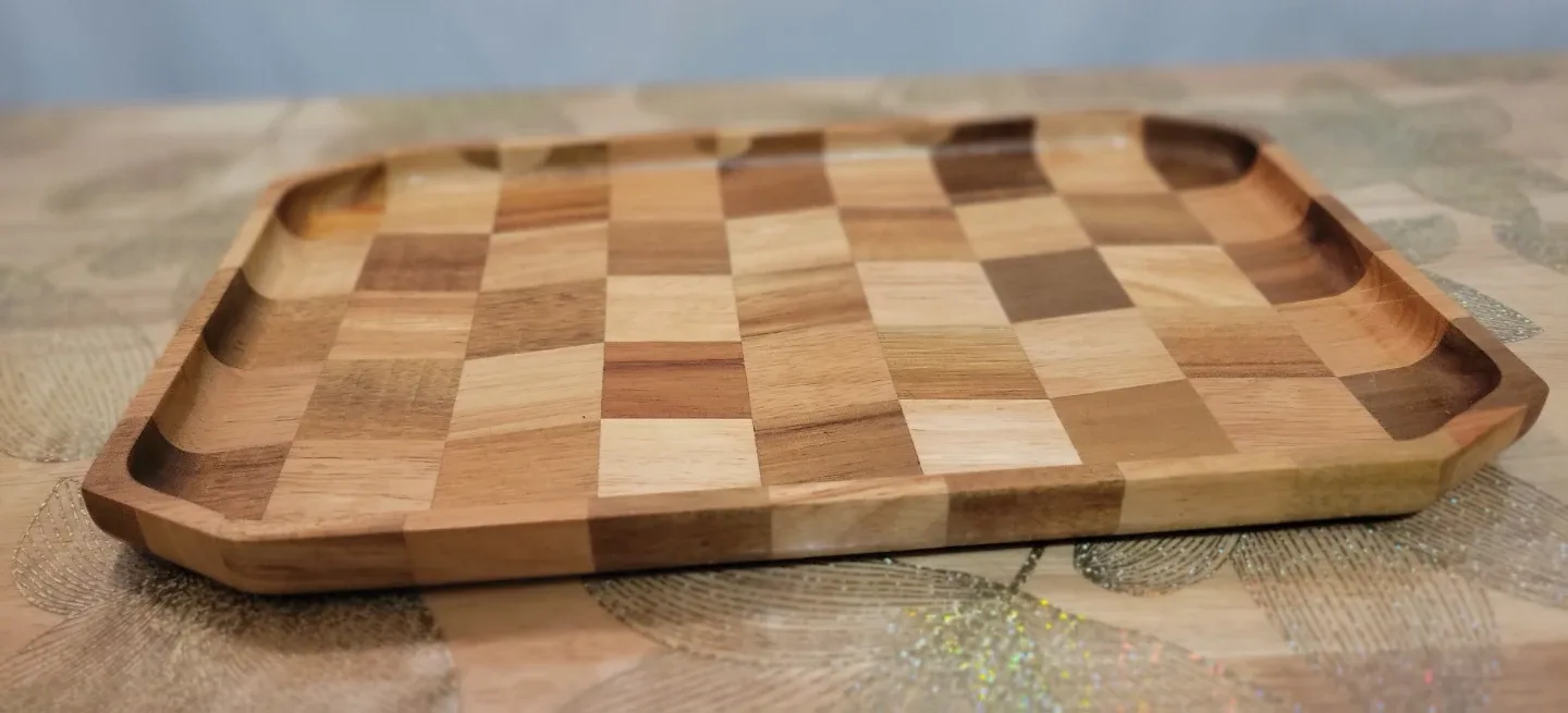 Wooden Checkered Tray image indicator(2)