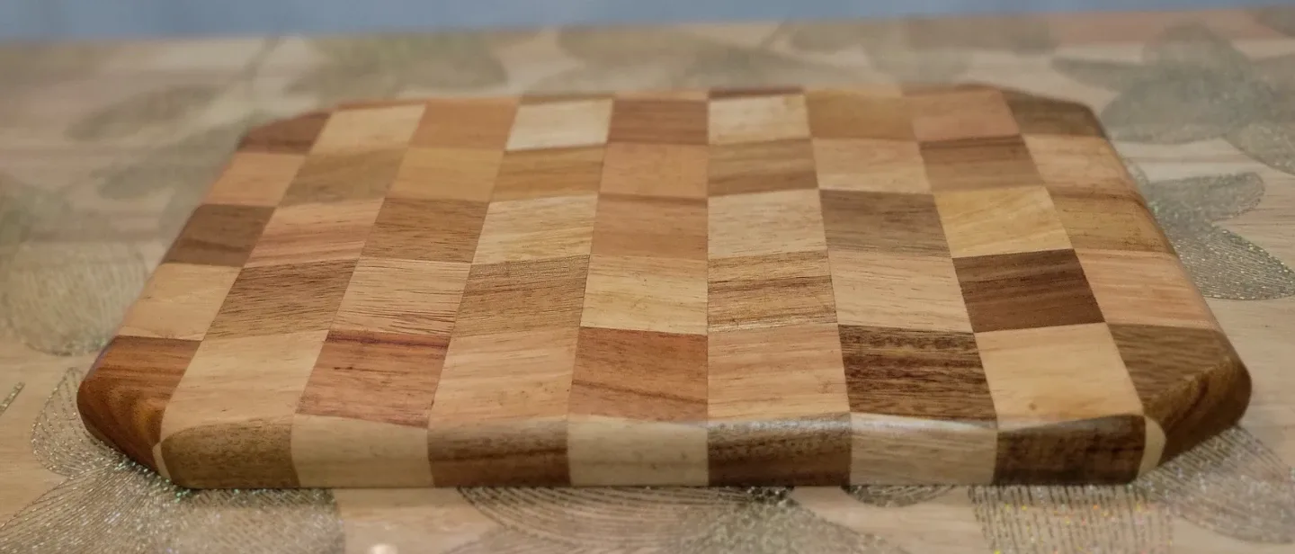Wooden Checkered Tray image indicator(3)