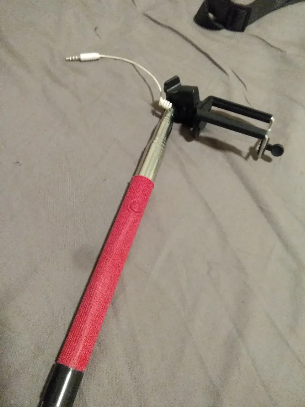 Wristwatch, Selfie Stick, Golf Ball, and Bracelet image indicator(2)