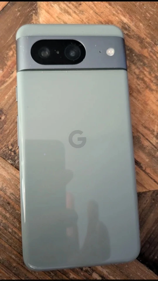 Unlocked Google Pixel 8 128 GB Hazel w/ Ringke Case - photo 2