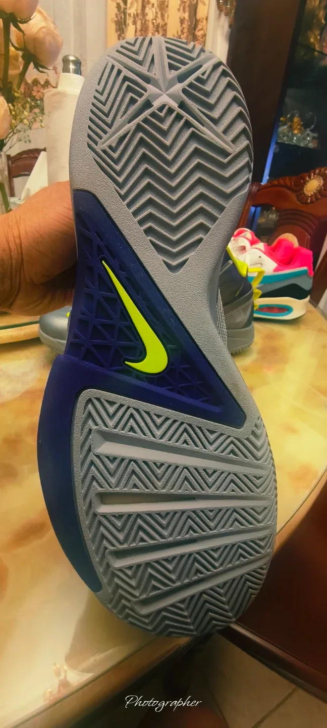 Nike Hyperfuse 2014 Basketball Shoes, Size 11.5 image indicator(6)