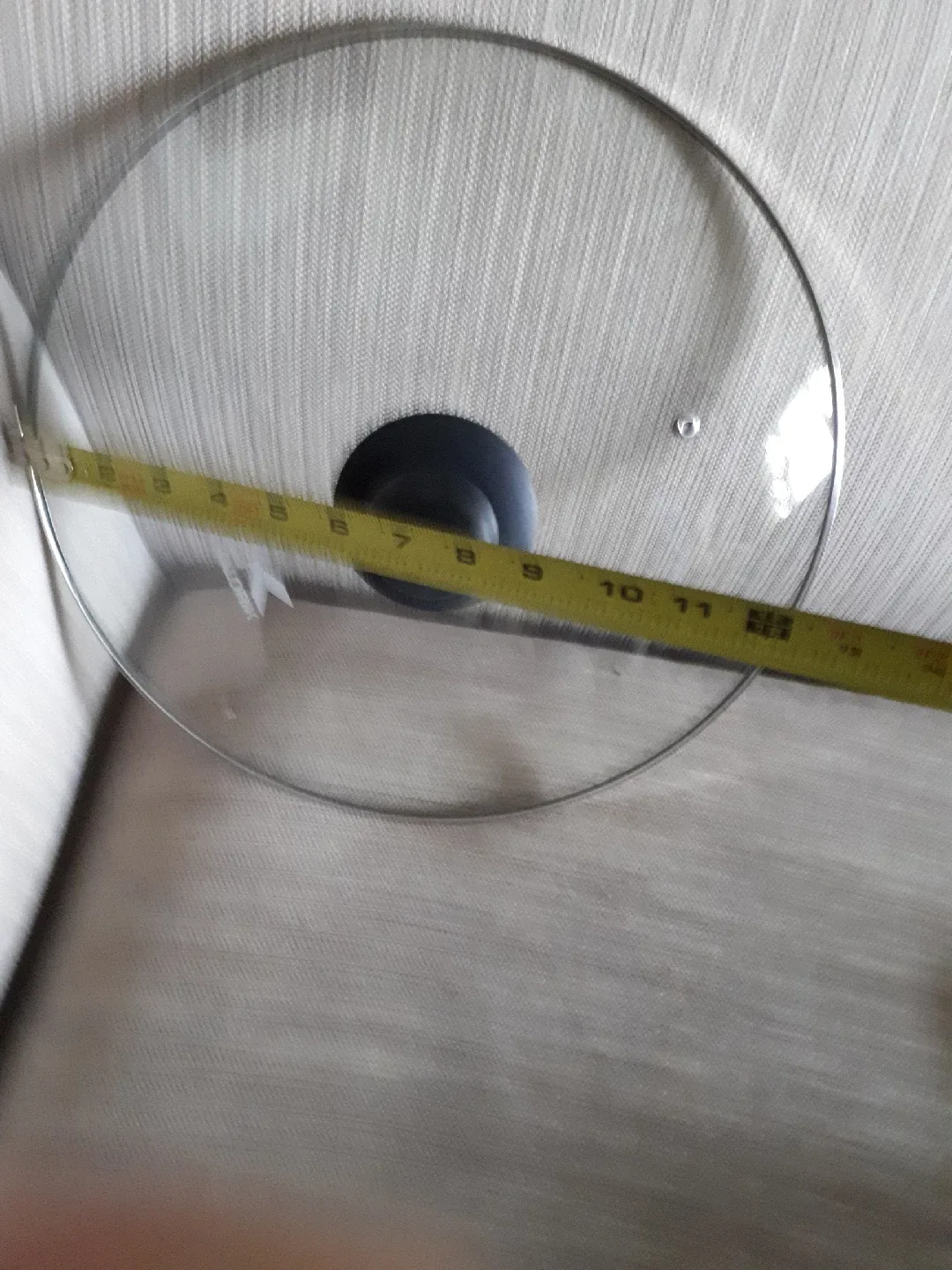 Large Pot Lid - Approx. 10 inch Diameter image indicator(3)